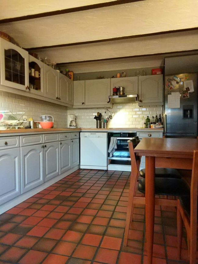 Une chambre (20m²) se libère dans une chouette coloc à 2 pas de Bruxelles :-)