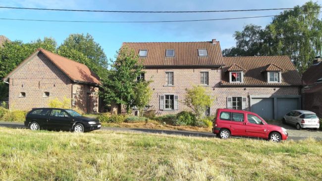Une chambre (20m²) se libère dans une chouette coloc à 2 pas de Bruxelles :-)