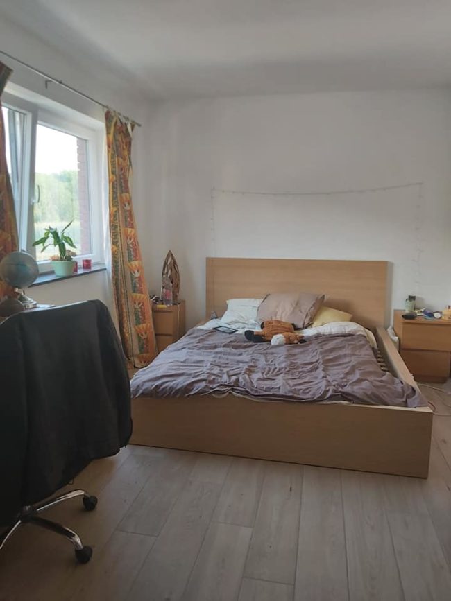 Grande chambre se libère à Mont Saint Guibert