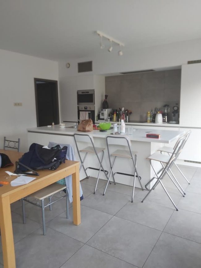 Grande chambre se libère à Mont Saint Guibert