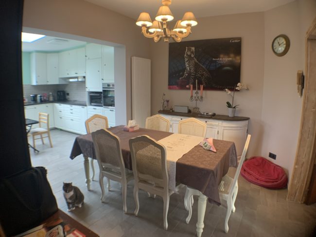 COLOCATION MAISON avec jardin NIVELLES – 785€ tout compris – Libre 01/07/2024