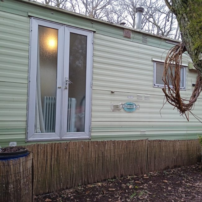 Je vends caravane sur terrain à Viroinval