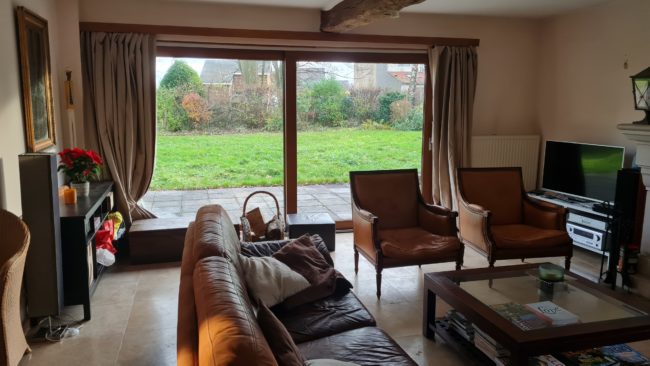 Bonjour, nous recherchons un(e) coloc entre 40 et 70 ans pour habiter ds une maison à Genval.