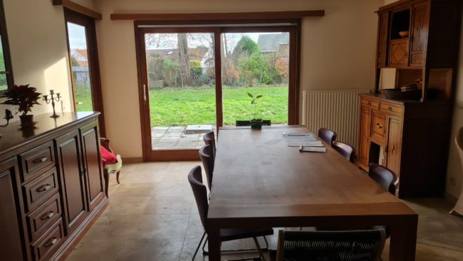 Bonjour, nous recherchons un(e) coloc entre 40 et 70 ans pour habiter ds une maison à Genval.