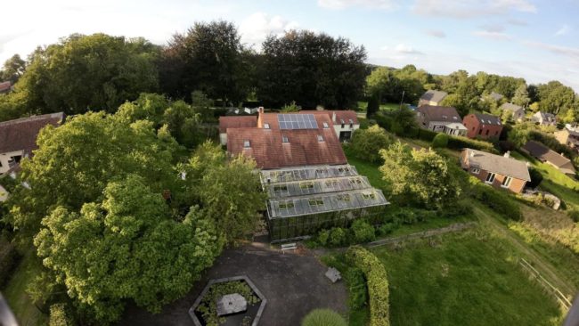1 CH lumineuse se libère dans une coloc de 5-6 à LIMAL (éco-lieu/coloc/habitat groupé)