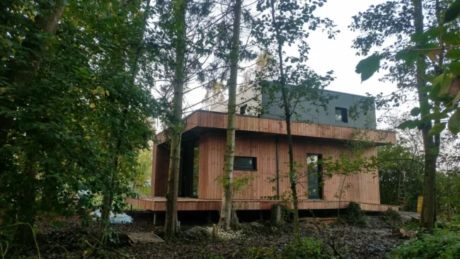 Dix habitations écologiques intégrées à un paysage partagé pour un mode de vie résilient, enchanteur et solidaire