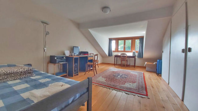 Bonjour, nous recherchons un(e) coloc entre 40 et 70 ans pour habiter ds une maison à Genval.