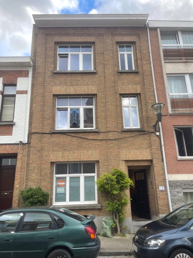 A VENDRE : Petite immenble de rapport à partager en 3 entités à 1170 Watermael-Boitsfort