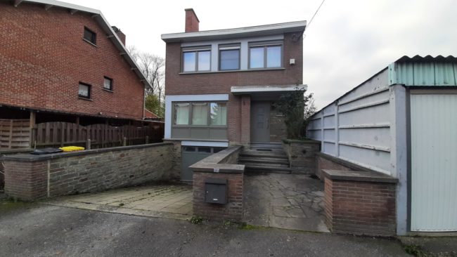 Grande maison 4Ch à louer à Hannut 1200€