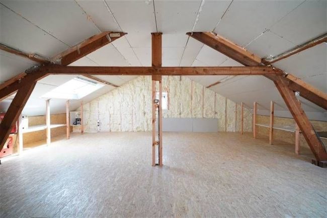 Grande maison 4Ch à louer à Hannut 1200€