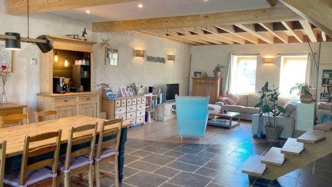 Sous offre – Maison 4 chambres au sein de l’habitat groupé de la Ferme de Lonzée (Gembloux).  