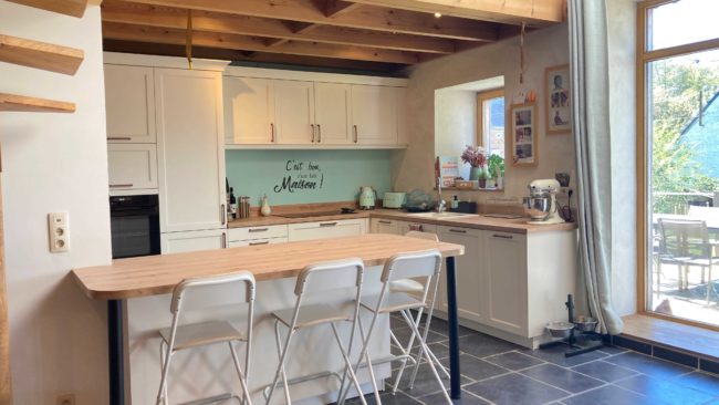 Sous offre – Maison 4 chambres au sein de l’habitat groupé de la Ferme de Lonzée (Gembloux).  