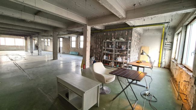 Bâtiment industriel de caractère à vendre à Schaerbeek. (Idéal pour cohousing!)