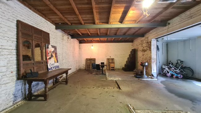 Bâtiment industriel de caractère à vendre à Schaerbeek. (Idéal pour cohousing!)