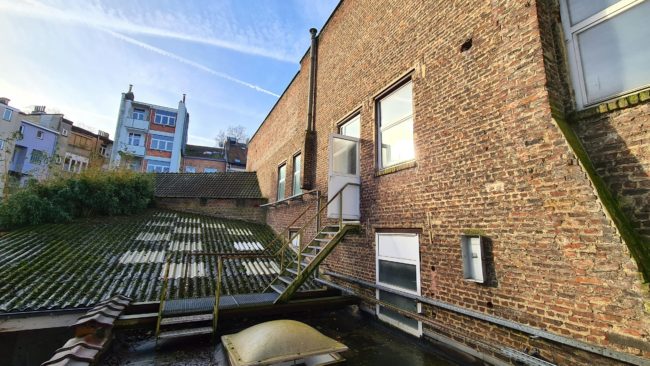 Bâtiment industriel de caractère à vendre à Schaerbeek. (Idéal pour cohousing!)