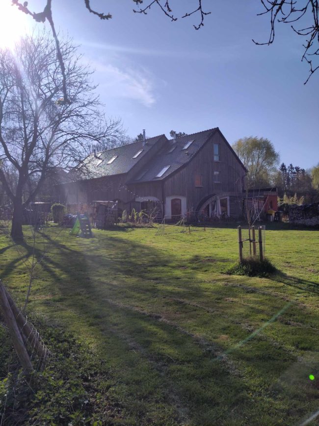 Maison à louer dans HG à Chastre de Septembre à Décembre.