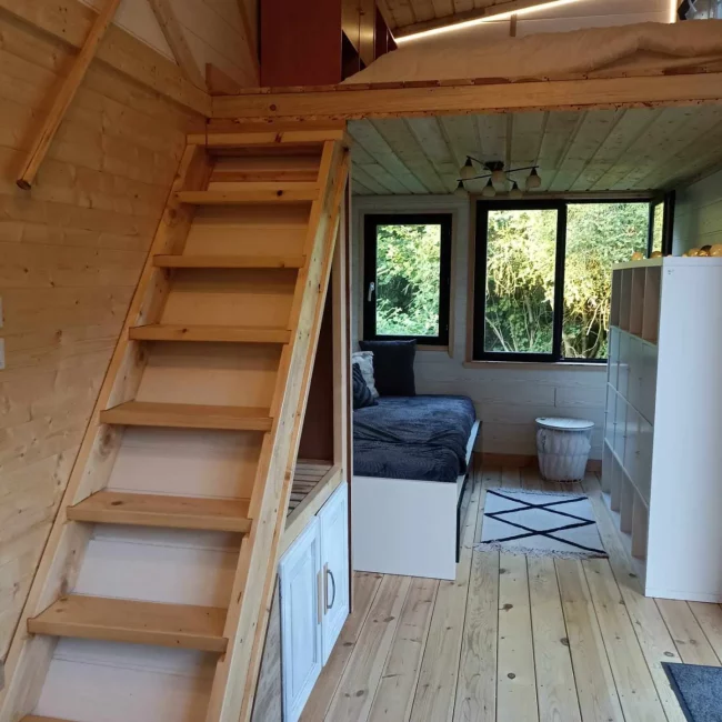 Tiny house sur terrain de 4 ares plein sud à vendre près de Dinant