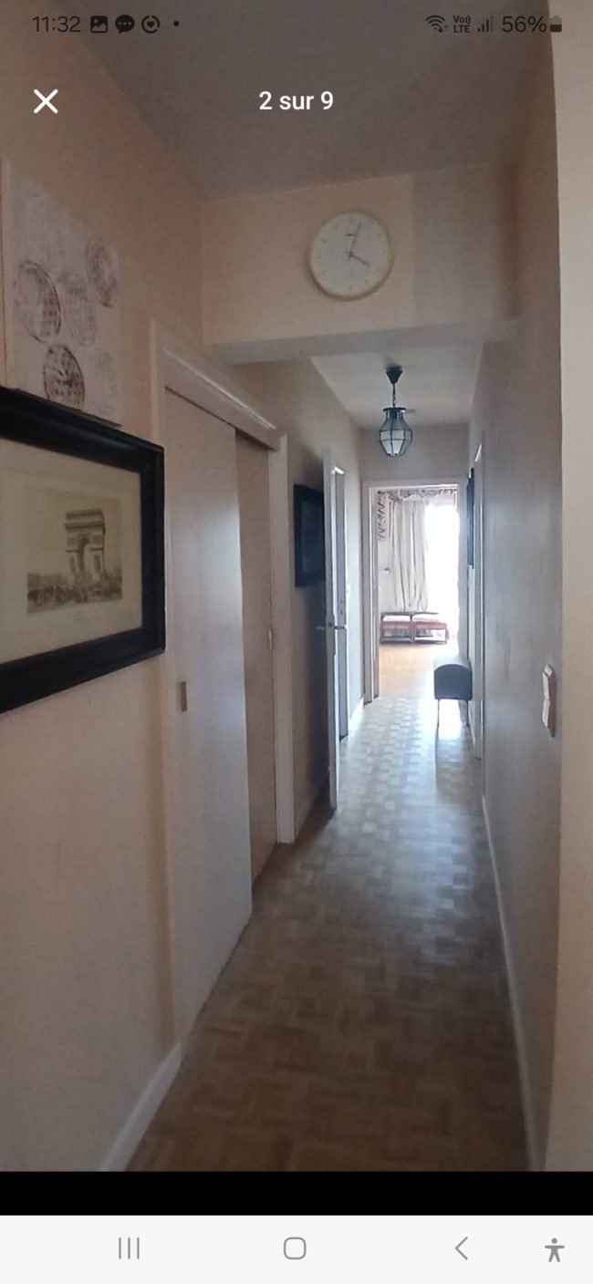 Jolie chambre dans un grand appartement en colocation avec Marie (Bois de la Cambre)