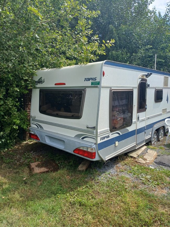 Caravane a louer sur terrain privé