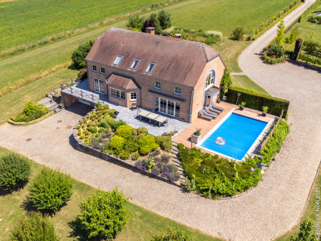 🌿 Vivez une expérience de colocation extraordinaire dans l’une des plus belles villas du Brabant wallon ! ❤️🏡