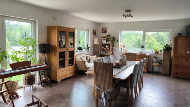 🌿 Nouvelle colocation joyeuse et cosy à Oisquercq en Brabant Wallon – 4 chambres disponibles dès avril 🌿 (dont 2 dispo avant si besoin)