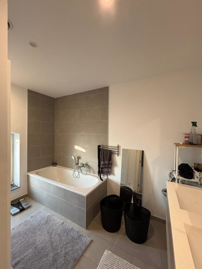 Habitat collectif – Maison 3 chambres à Chastre