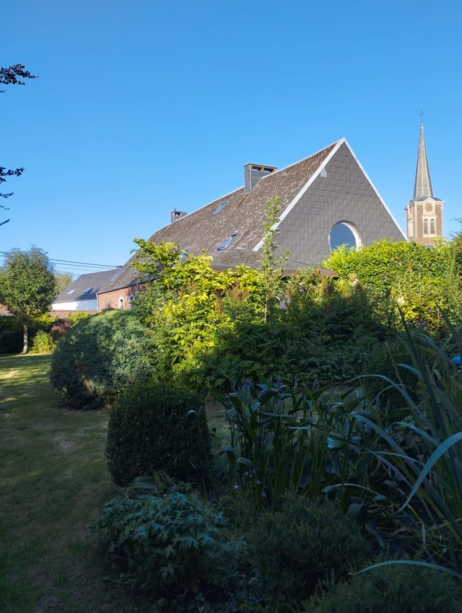 Qui veut nous rejoindre dans l&rsquo;ancienne maison des artistes de Ramillies ?