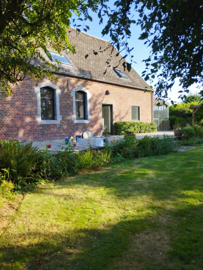 Qui veut nous rejoindre dans l&rsquo;ancienne maison des artistes de Ramillies ?