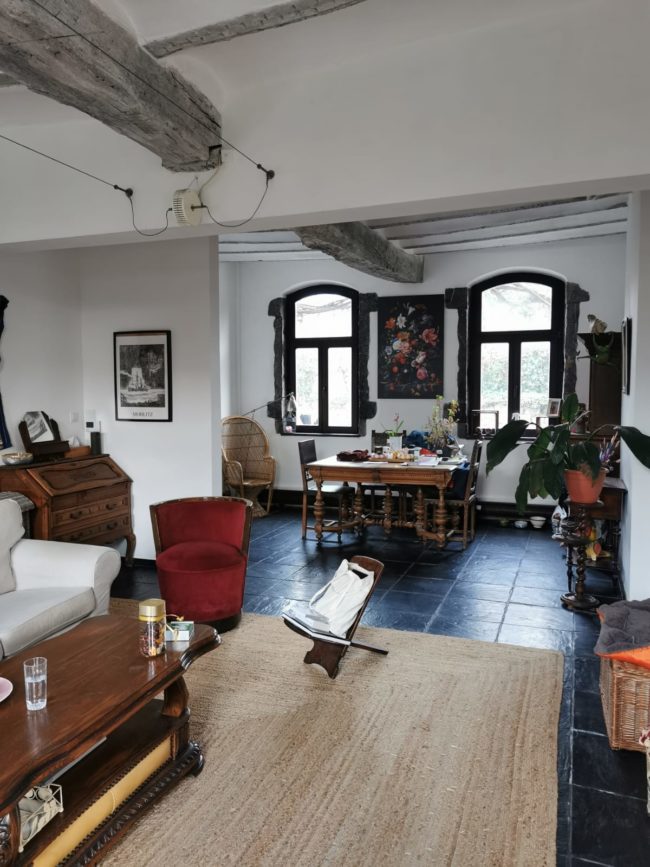 Qui veut nous rejoindre dans l&rsquo;ancienne maison des artistes de Ramillies ?