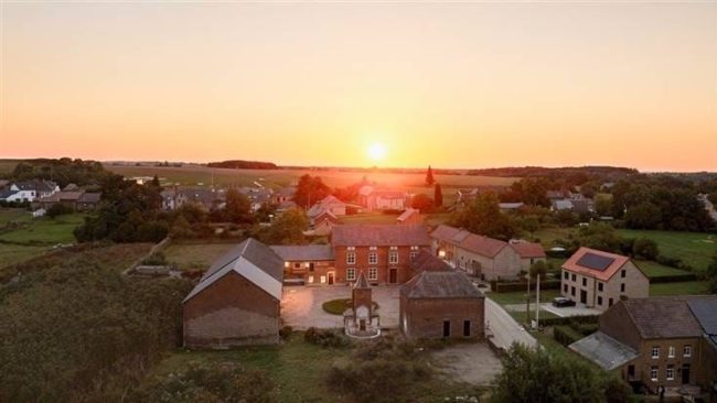 Reset pour l&rsquo;habitat de la Ferme du Baron: 96.000€ pour une maison à Huppaye (à 5 min de Jodoigne)