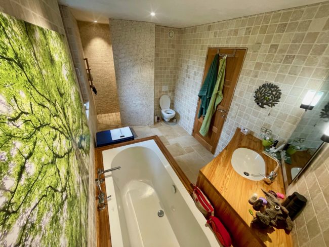 Maison passive 5 chambres à vendre dans un cadre verdoyant à Durnal