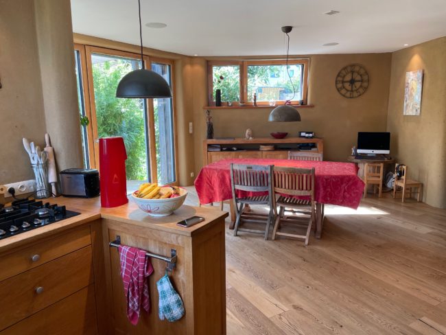 Maison passive 5 chambres à vendre dans un cadre verdoyant à Durnal