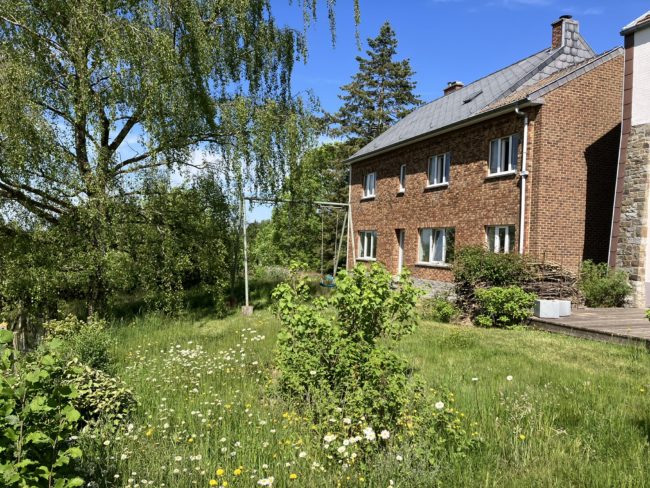 Vous souhaitez louer une maison à la campagne entre Namur et Charleroi et vous avez envie de cultiver vos propres légumes dans un grand potager partagé en permaculture ?