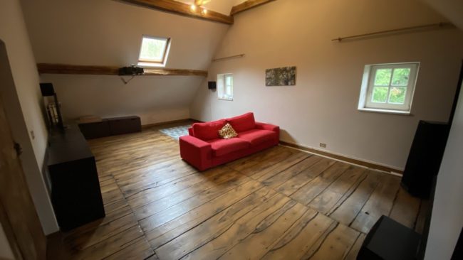 Grande chambre disponible dans habitat groupé à MOZET (Gesves, Namur)