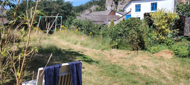 Maison d’artiste en bord de Meuse / mise à disposition du 15 au 31 juillet