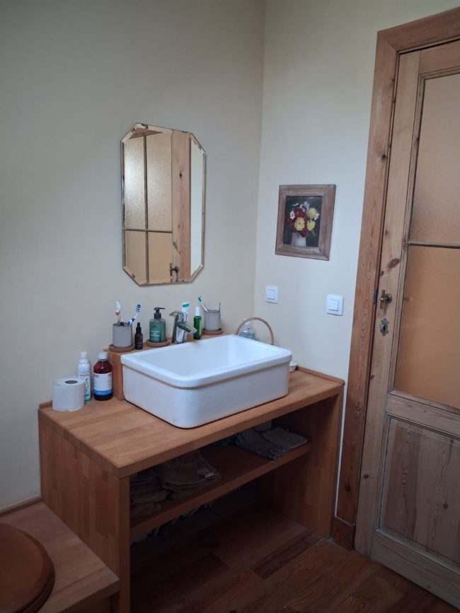 belle petite maison à louer dans habitat participatif