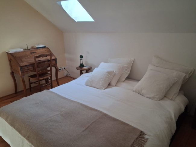 belle petite maison à louer dans habitat participatif