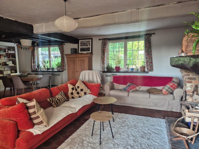 CHAMBRE POUR UNE FEMME