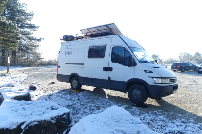 Recherche un jardin/bout de terrain pour me poser avec mon van