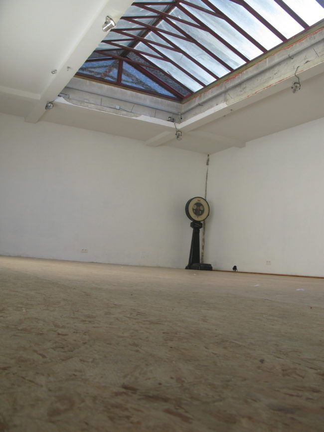 Loft à louer dans le cadre d&rsquo;un co-housing participatif autour du contact improvisation à Bruxelles