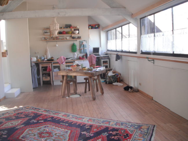 Loft à louer dans le cadre d&rsquo;un co-housing participatif autour du contact improvisation à Bruxelles